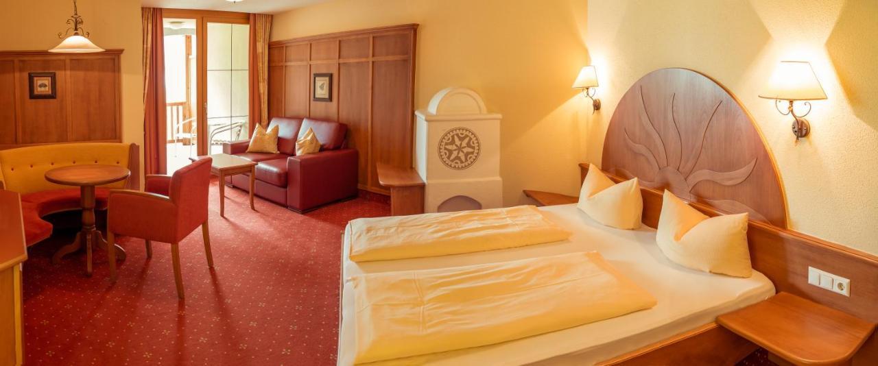 Familien Hotel Mozart Ried im Oberinntal Exterior foto